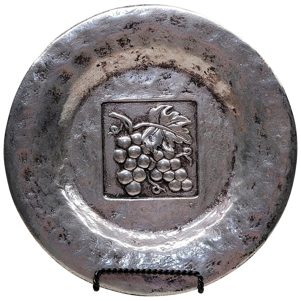 Grasslands Road Vineyard Accent Plate 8in Silver Aluminum Grape Motif 447642